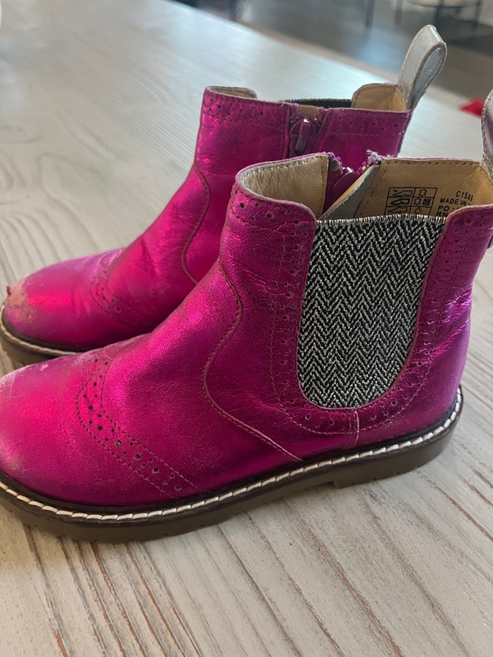 Mini Boden leather chealsea Metallic Pink Ankle Boots size 11.5 or EU 29